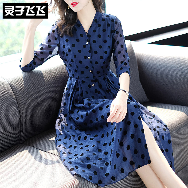 夏季蓝色中长款复古赫本风单排扣ol通勤气质职业波点衬衫连衣裙女