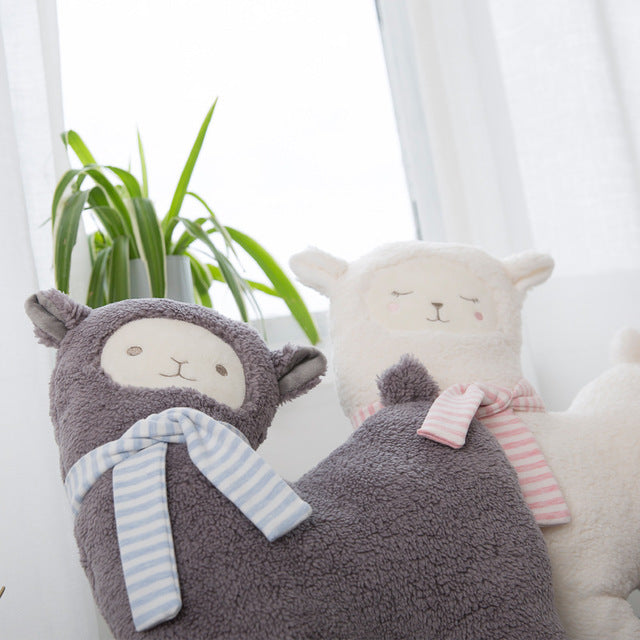 LEU manufacturers new ins pillow cute couple alpaca doll plush toy warm sheep pillow wholesale