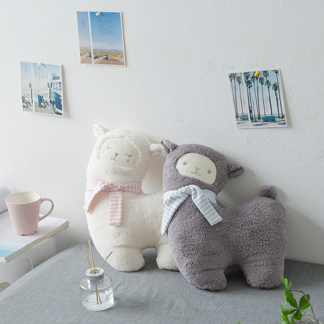 LEU manufacturers new ins pillow cute couple alpaca doll plush toy warm sheep pillow wholesale