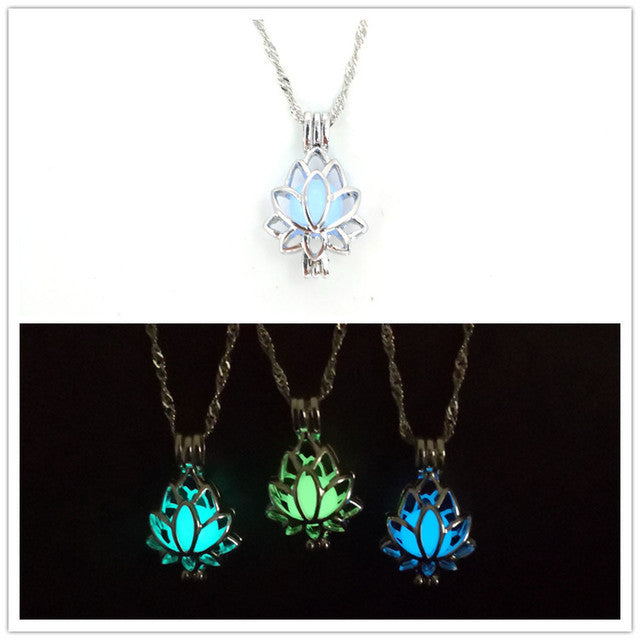 New Europe and the United States popular lotus phase box luminous pendant female fashion simple night luminous necklace small jewelry wholesale
