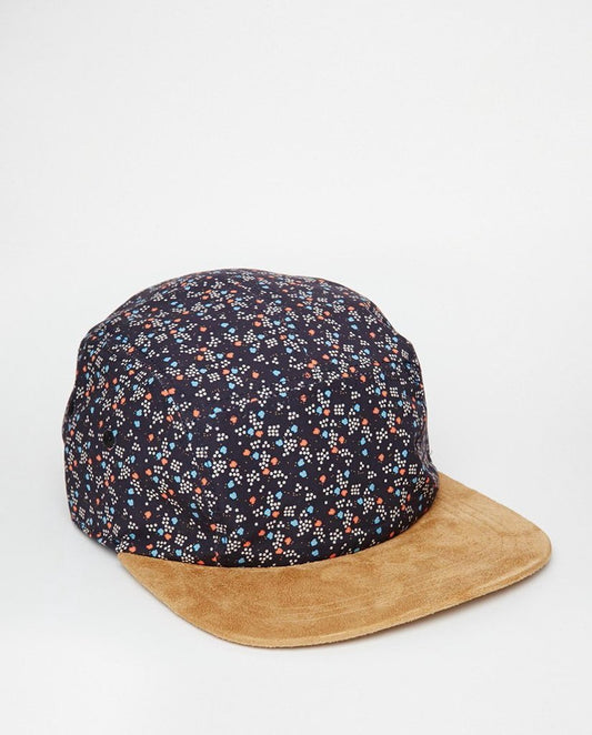 PANEL CAP IN NAVY FLORAL