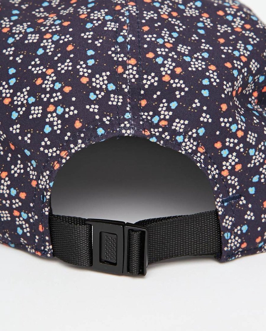 PANEL CAP IN NAVY FLORAL