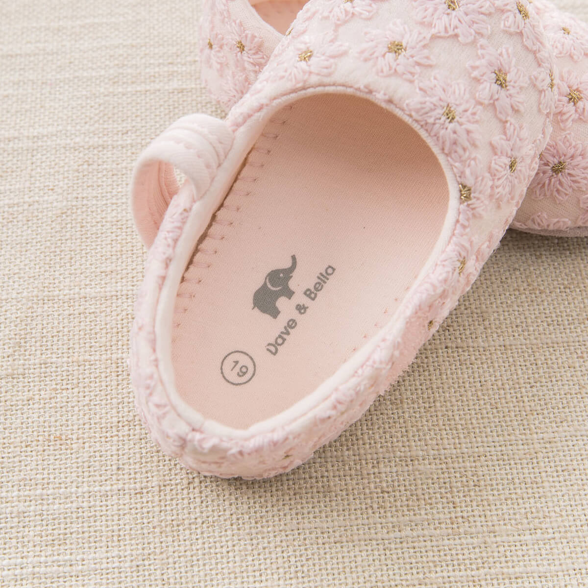 davebella戴维贝拉春季宝宝婴儿鞋 女宝宝软底步前鞋DB6037